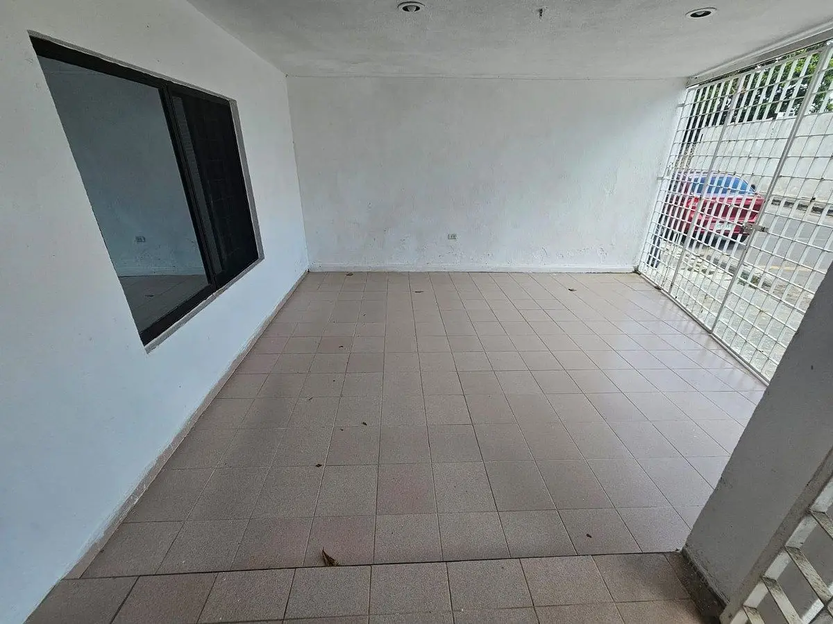 Casa en venta de 2 niveles y 4 habitaciones en Mérida, Yucatán. — foto 2