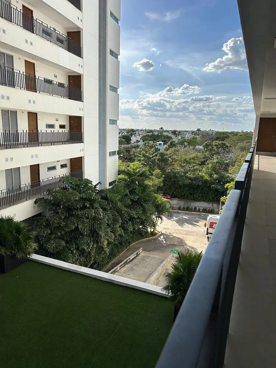 Depto en renta Via Montejo edificio Oceana amenidades en Mérida — foto 2