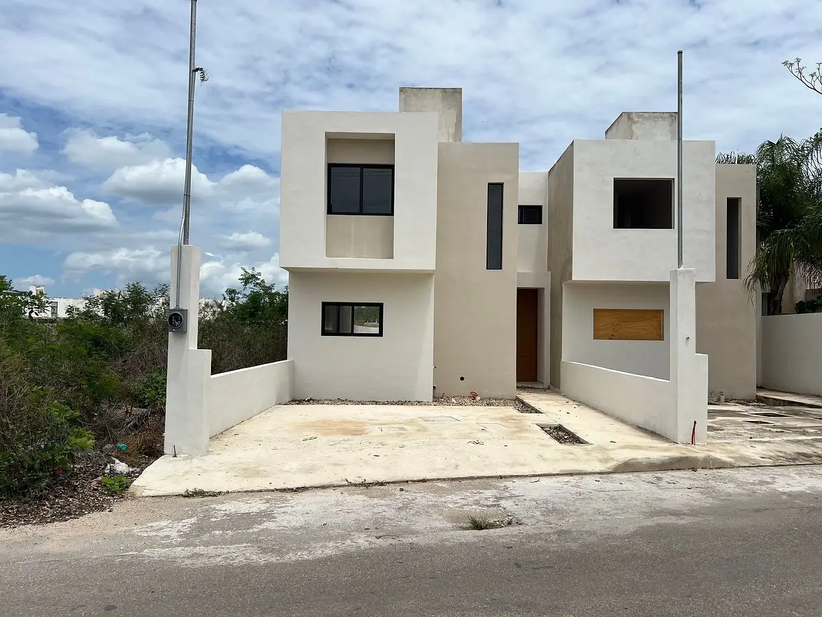Casa en venta con alberca, en Conkal. — foto 2