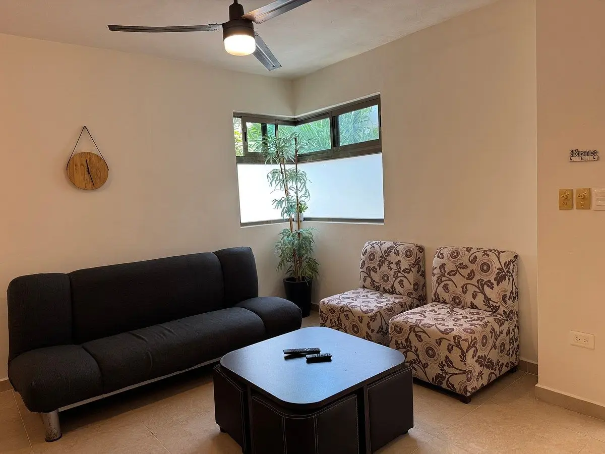 Departamento amueblado en zona Norte, ubicación premium con servicios incluidos — foto 2
