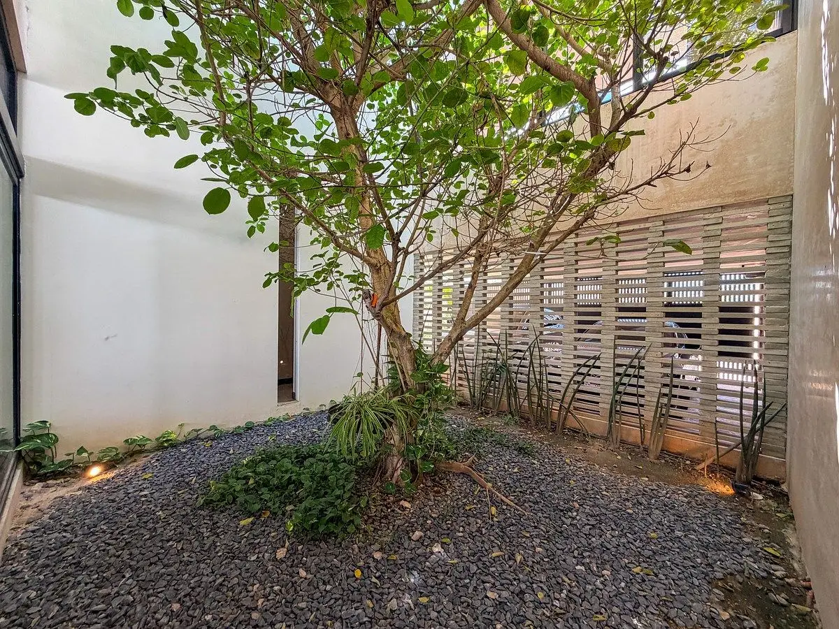 Residencia de lujo al norte de Mérida, con paneles solares y alberca — foto 5