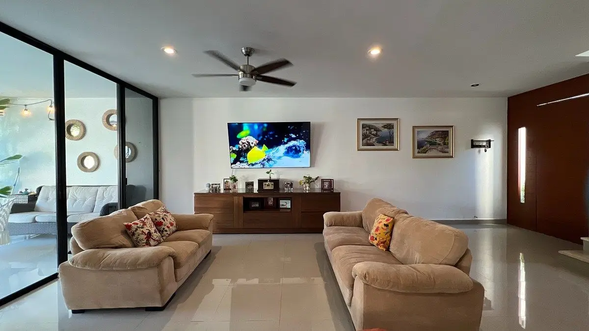 Casa en Venta Temozon Nte | 3 Recámaras, Alberca, Cochera para 5 Autos. — foto 7