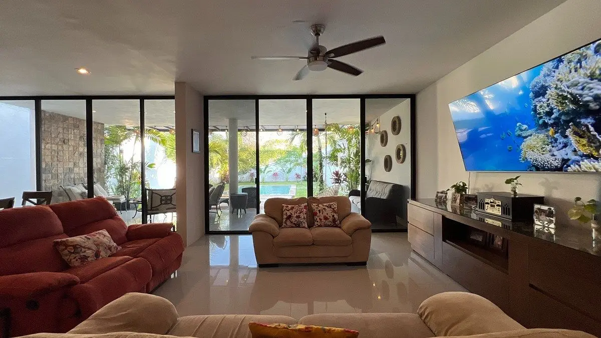 Casa en Venta Temozon Nte | 3 Recámaras, Alberca, Cochera para 5 Autos. — foto 8