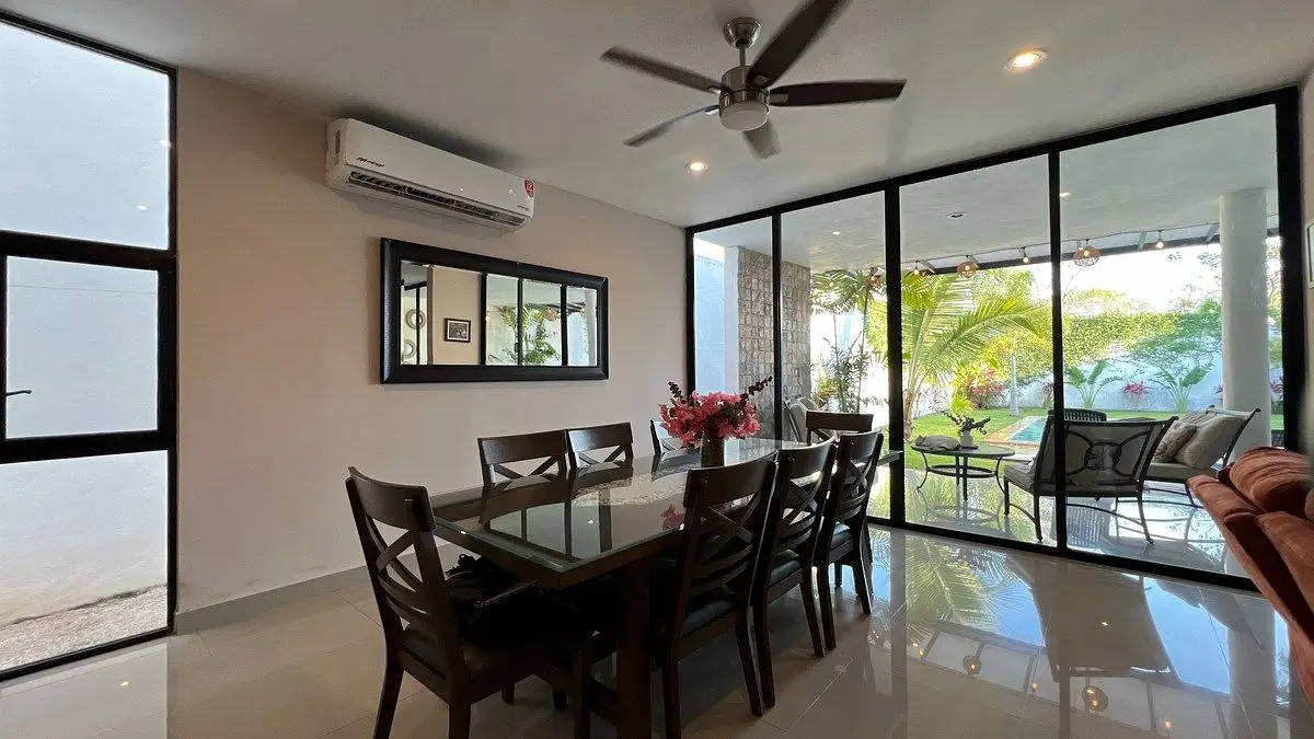 Casa en Venta Temozon Nte | 3 Recámaras, Alberca, Cochera para 5 Autos. — foto 9