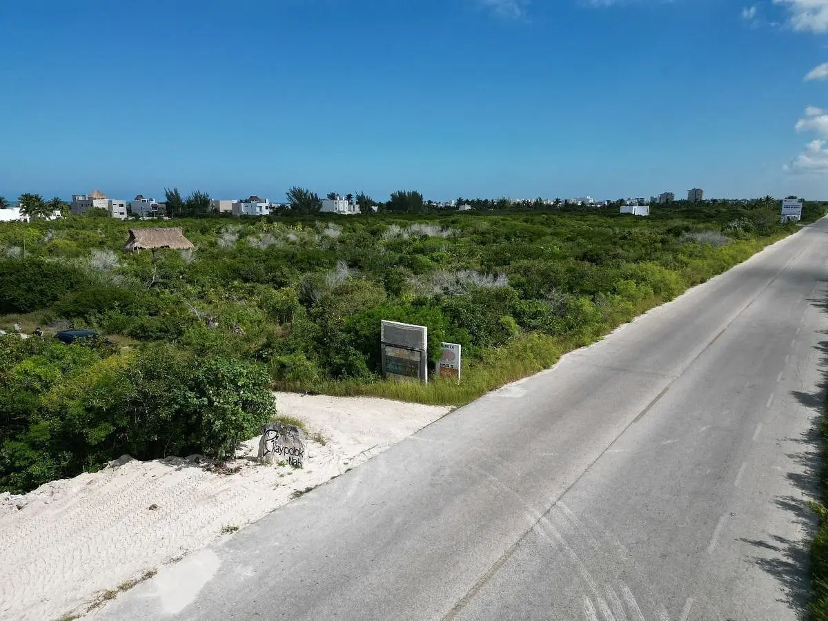 Terreno comercial con 50 m sobre avenida, en esquina. Playa San Benito km 23. — foto 11