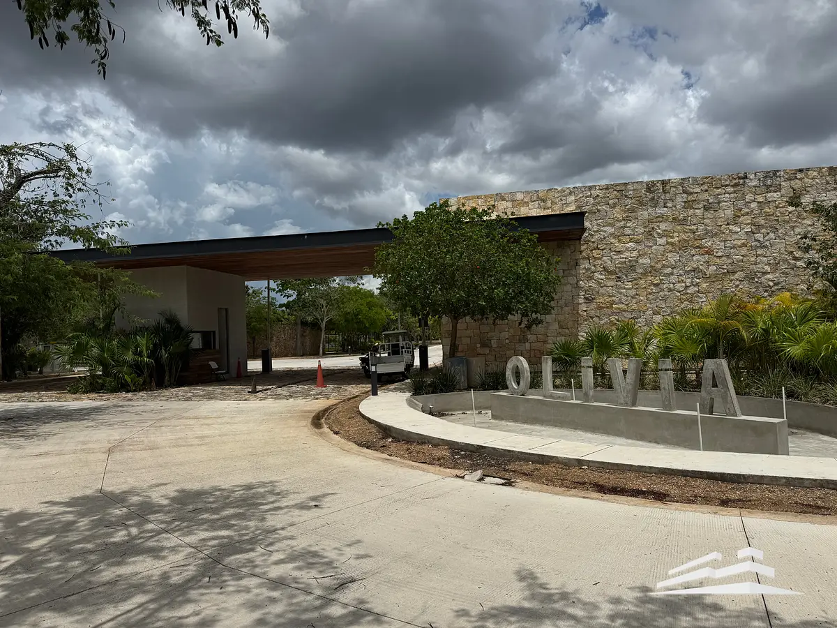 Lote residencial en venta Privada Olivia Conkal al norte de Mérida — foto 3