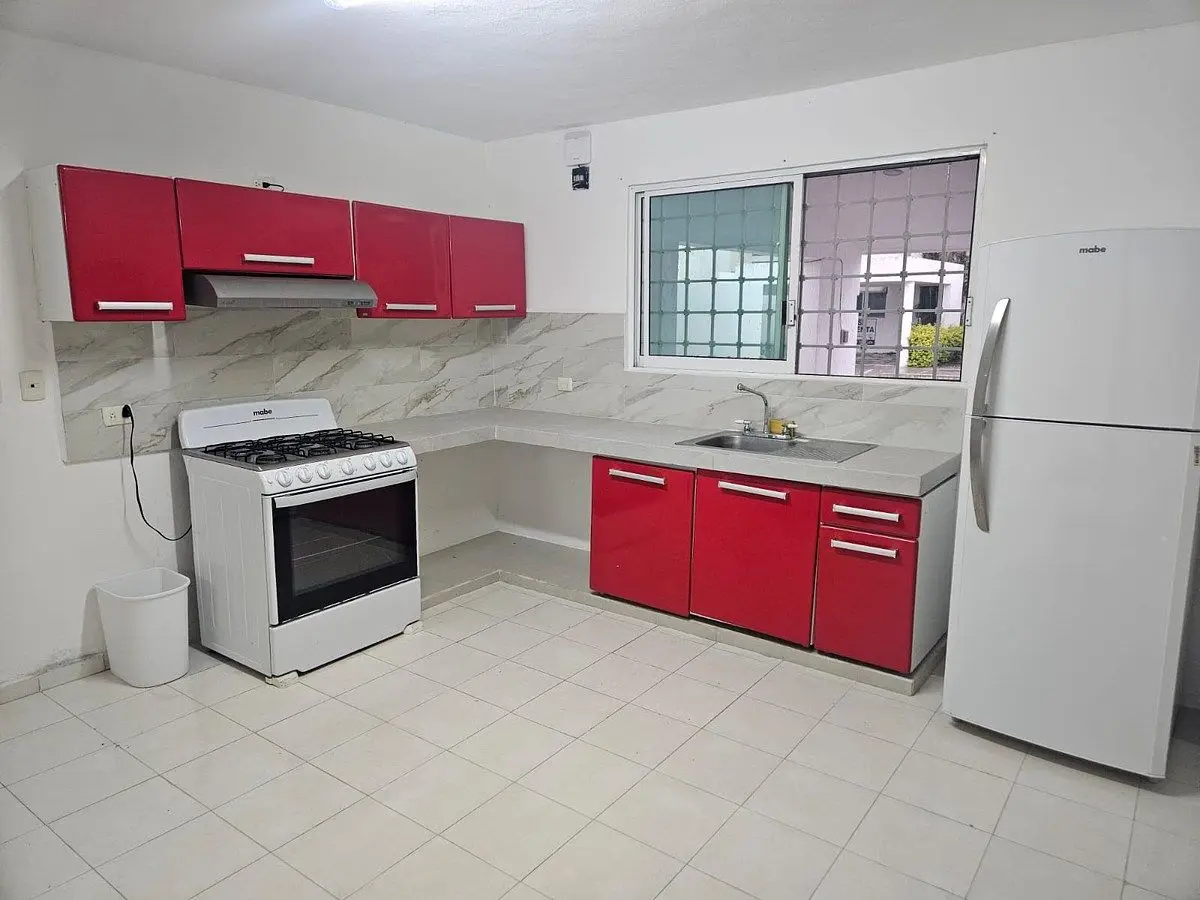 Casa amueblada en renta de 2 habitaciones en Fracc. Altabrisa Mérida Yucatán. — foto 4