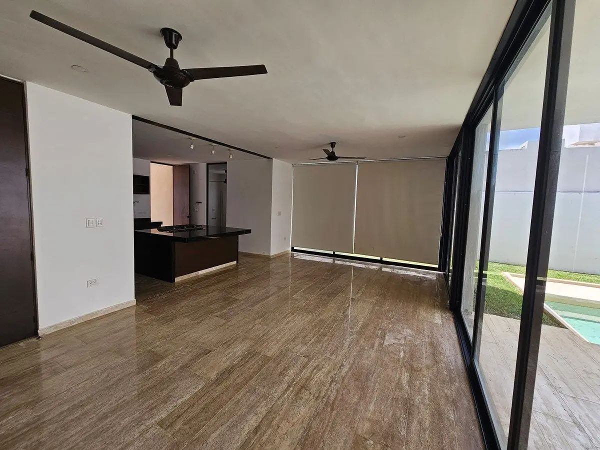 Casa en renta en privada 3 habitaciones y alberca al norte de Mérida, Yucatán. — foto 3
