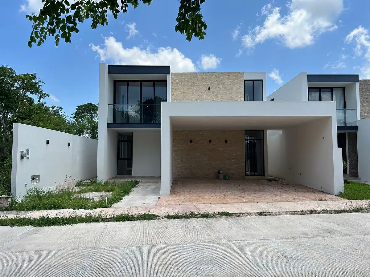 Casa NUEVA en VENTA | Privada VARENA, Cholul–Santa Gertrudis Copó