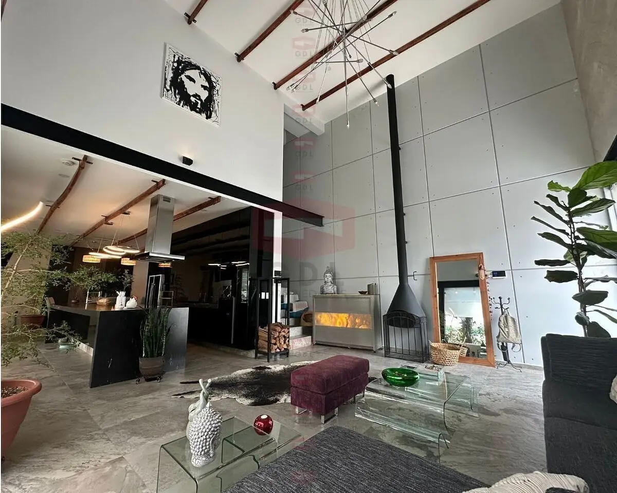 Bugambilias Casa con Departamento en Venta — foto 2