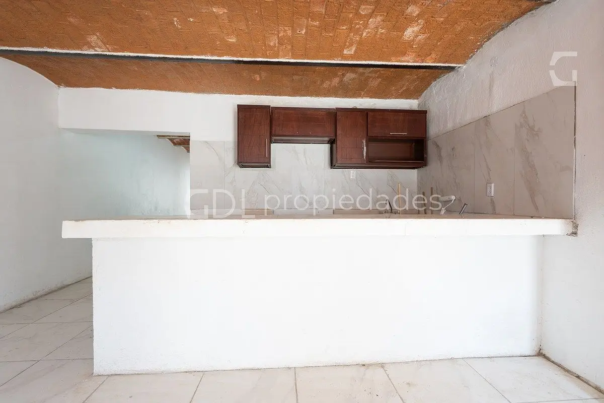 Las Pintitas Casa Muy Amplia en Venta — foto 2