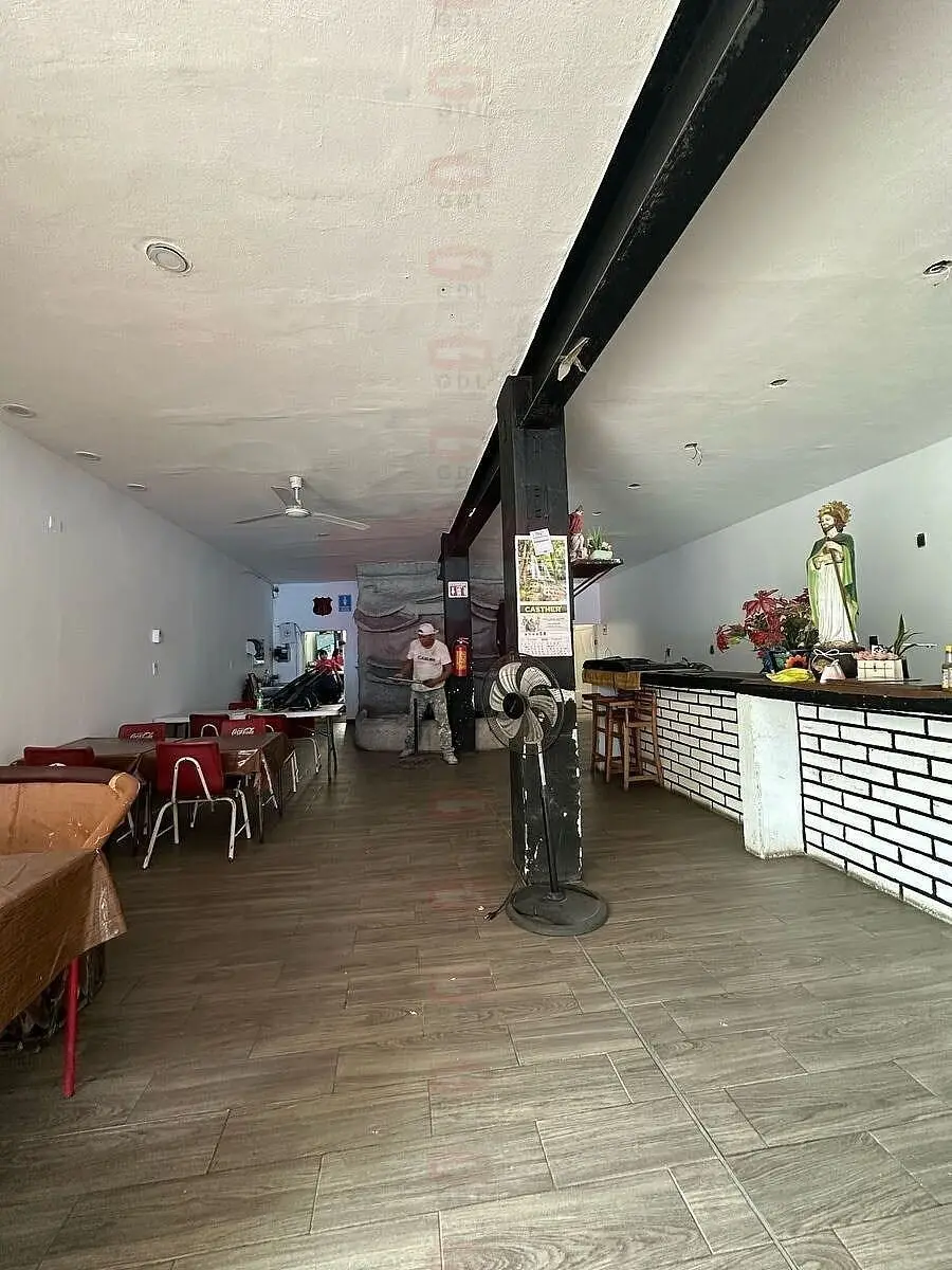 Malecón Local Comercial en Venta — foto 5