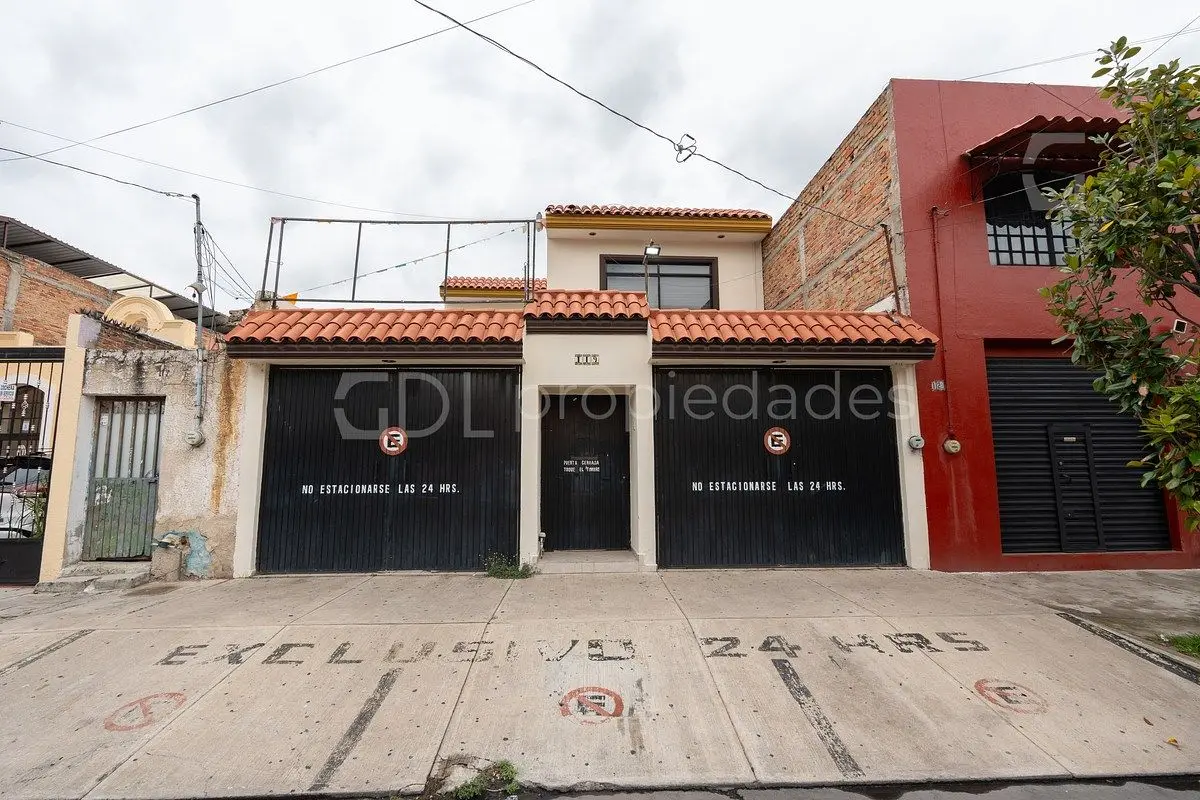 Ventura Anaya Casa Muy Amplia en Venta — foto 2