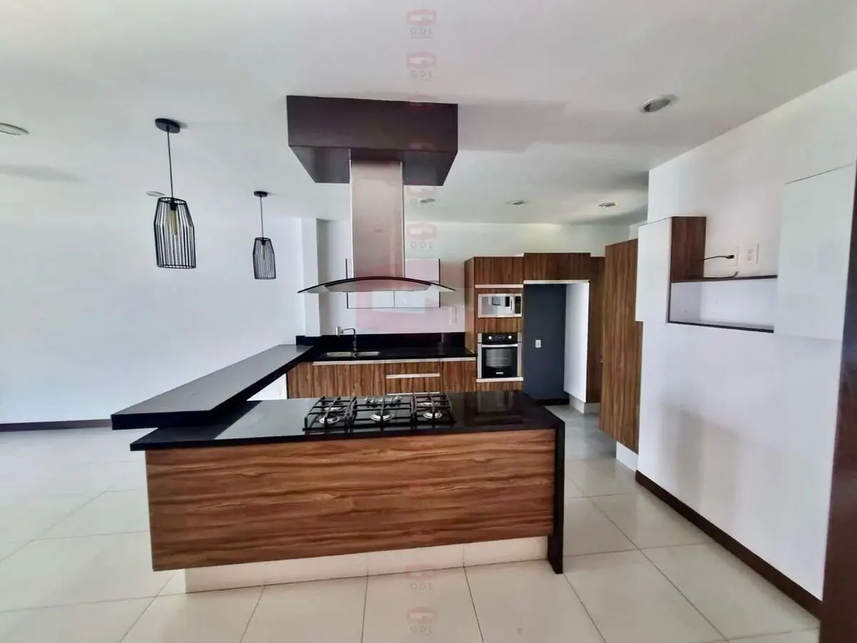 Bugambilias Casa Amplia en Coto — foto 4