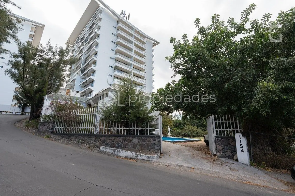 Circuito Madrigal Terreno en Venta Colinas de San Javier — foto 3