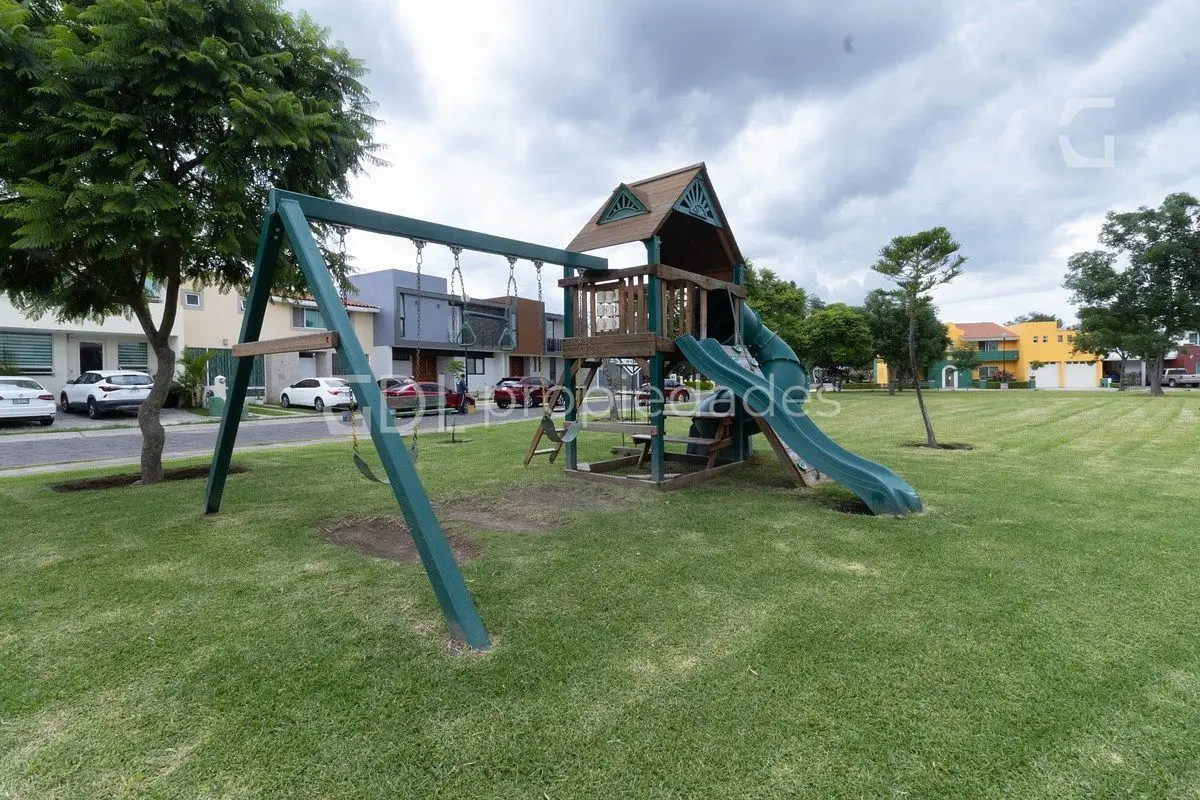 Bosques de Santa Anita Terreno Sobre Avenida en Venta — foto 6