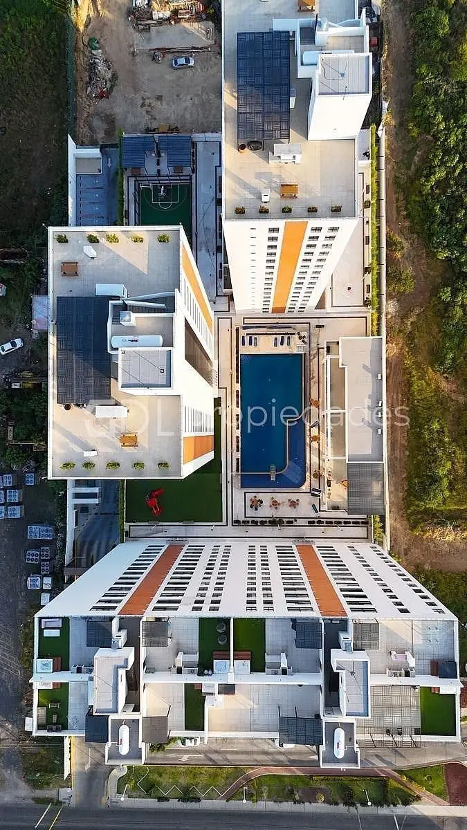 Colón y Periférico Departamento en Venta