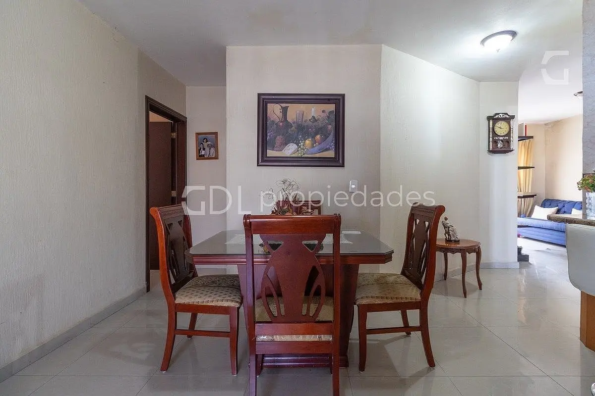 Tonalá Centro Casa Muy Amplia en Venta — foto 4