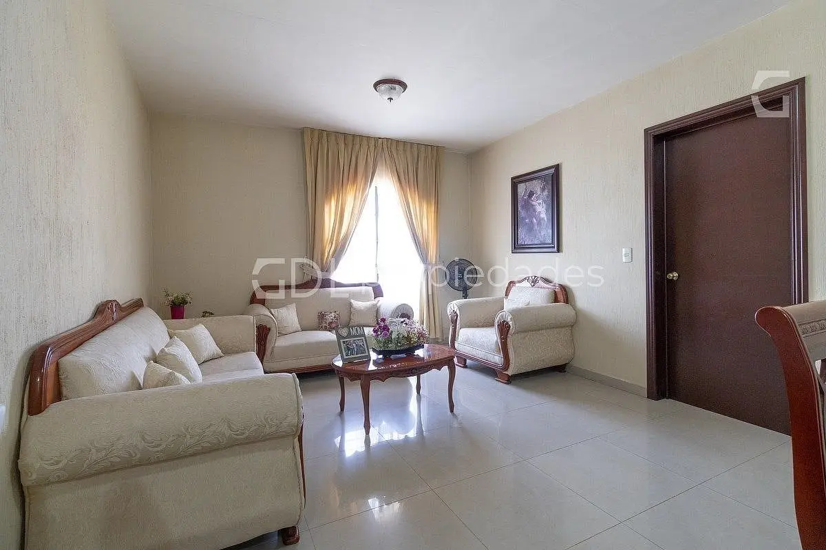 Tonalá Centro Casa Muy Amplia en Venta — foto 5