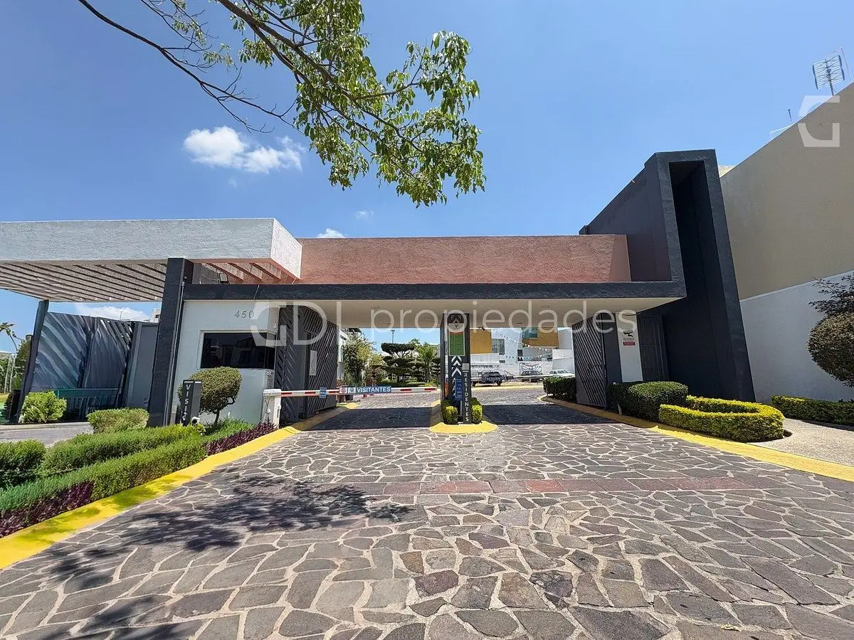 Altavista Bosques Casa Muy Amplia en Venta — foto 3