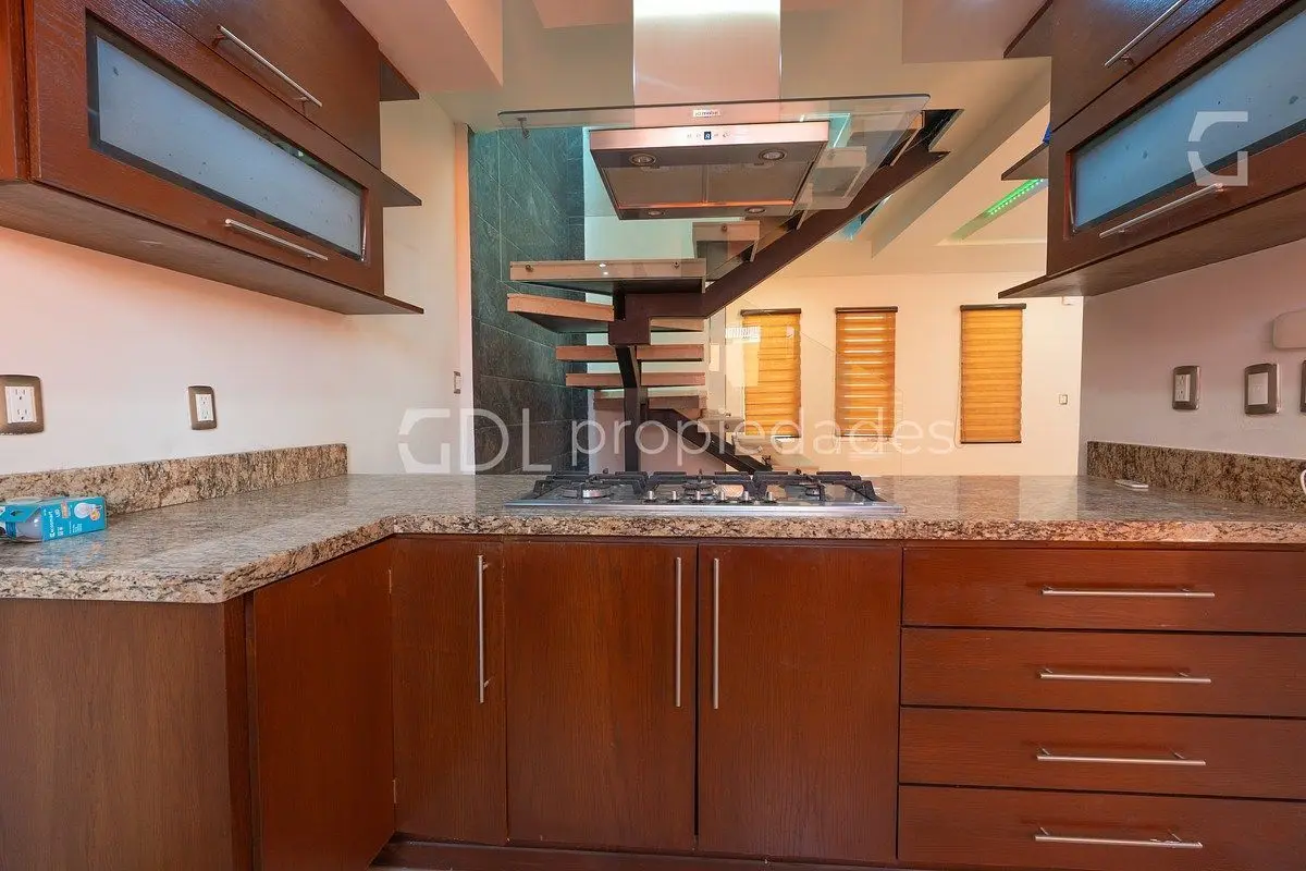 Altavista Bosques Casa Muy Amplia en Venta — foto 6