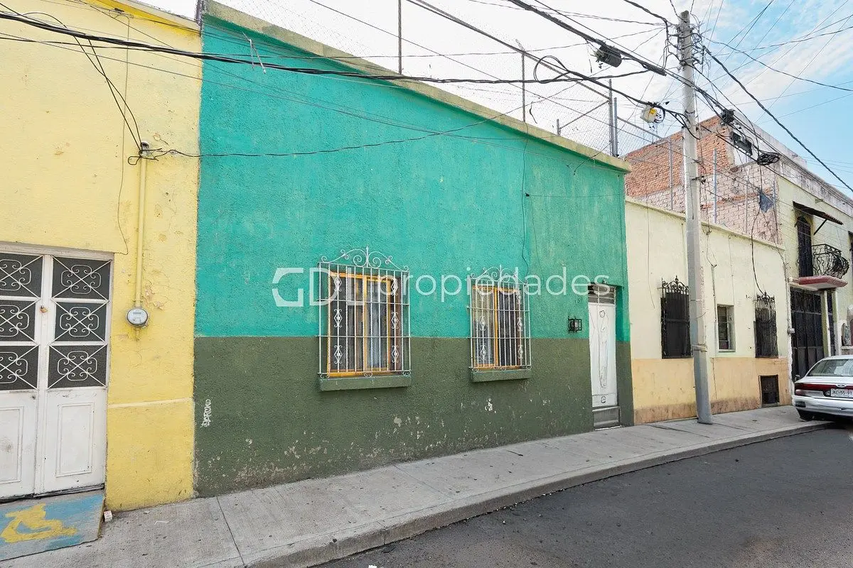 Plaza de la Bandera Casa en Venta