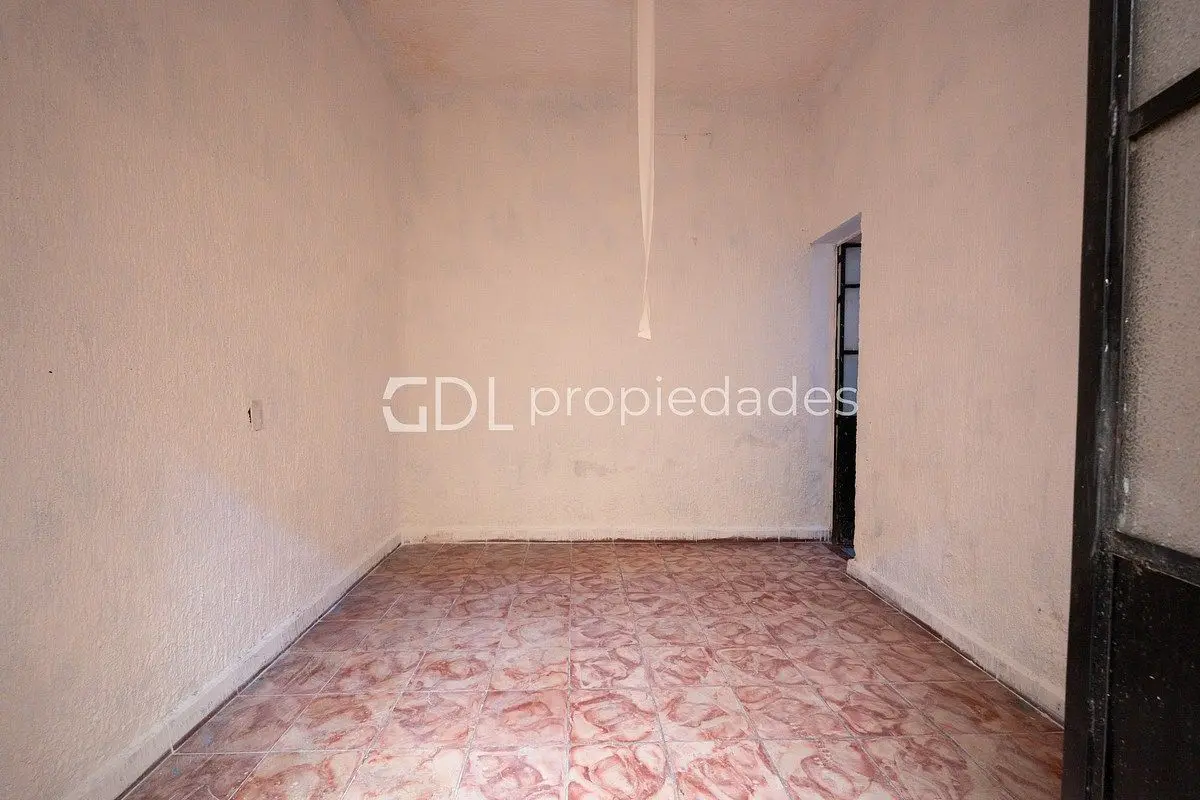 Plaza de la Bandera Casa en Venta — foto 3