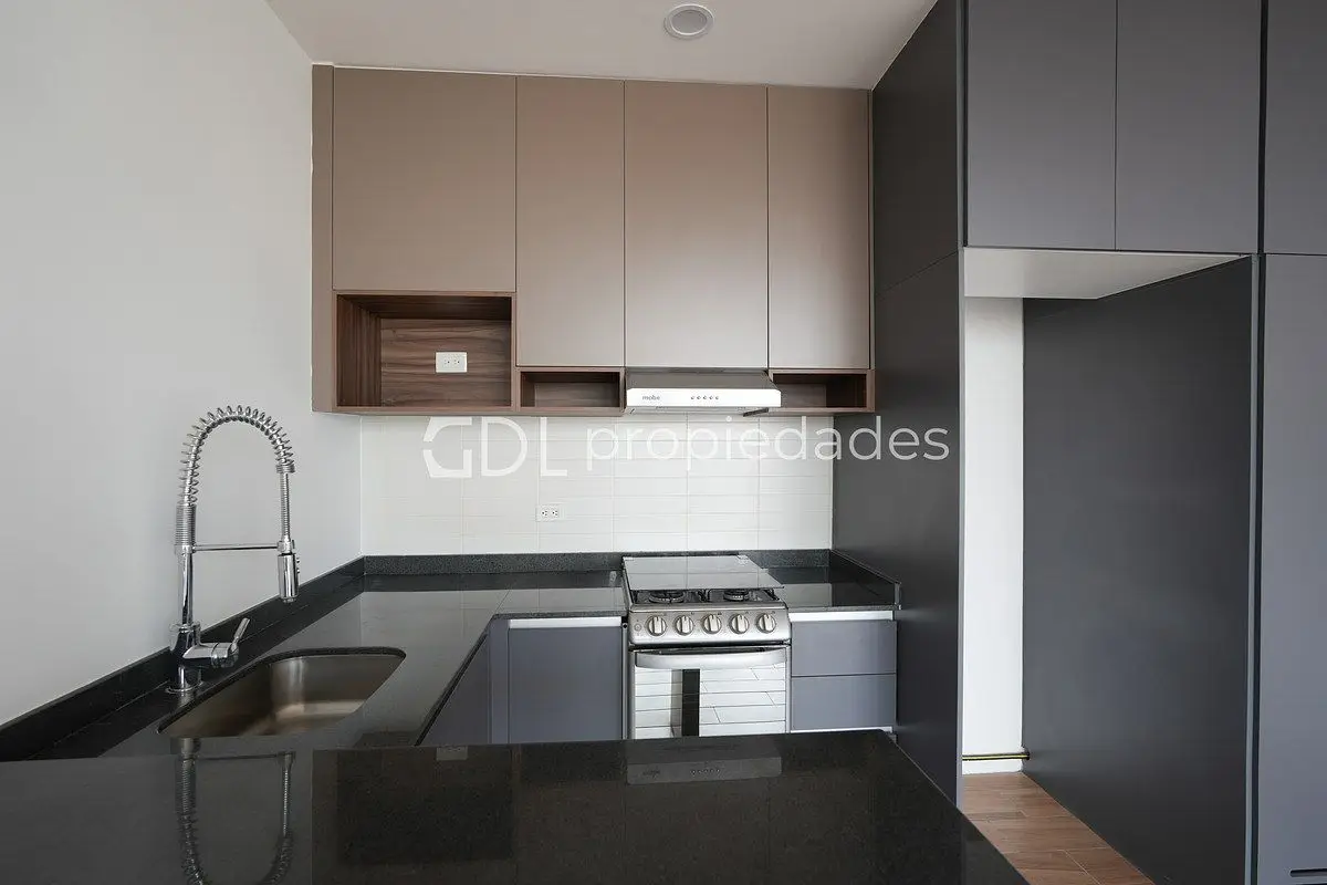 Mezquitan Departamento en Venta en Av Federalismo — foto 6