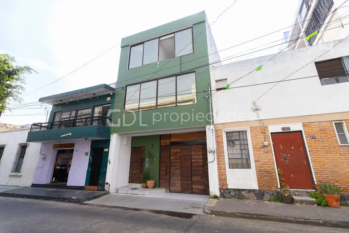 Americana Edificio en Venta
