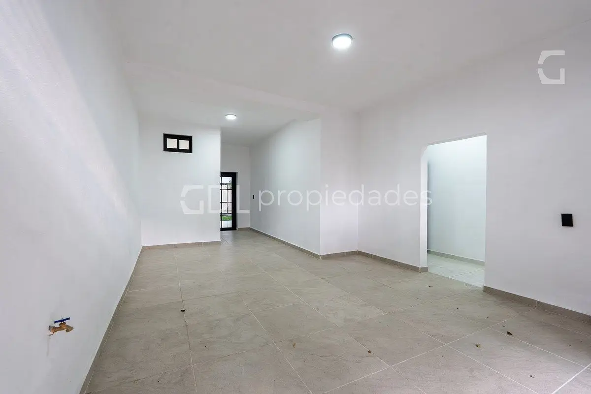 Medrano Casa Recien Remodelada en Venta — foto 2