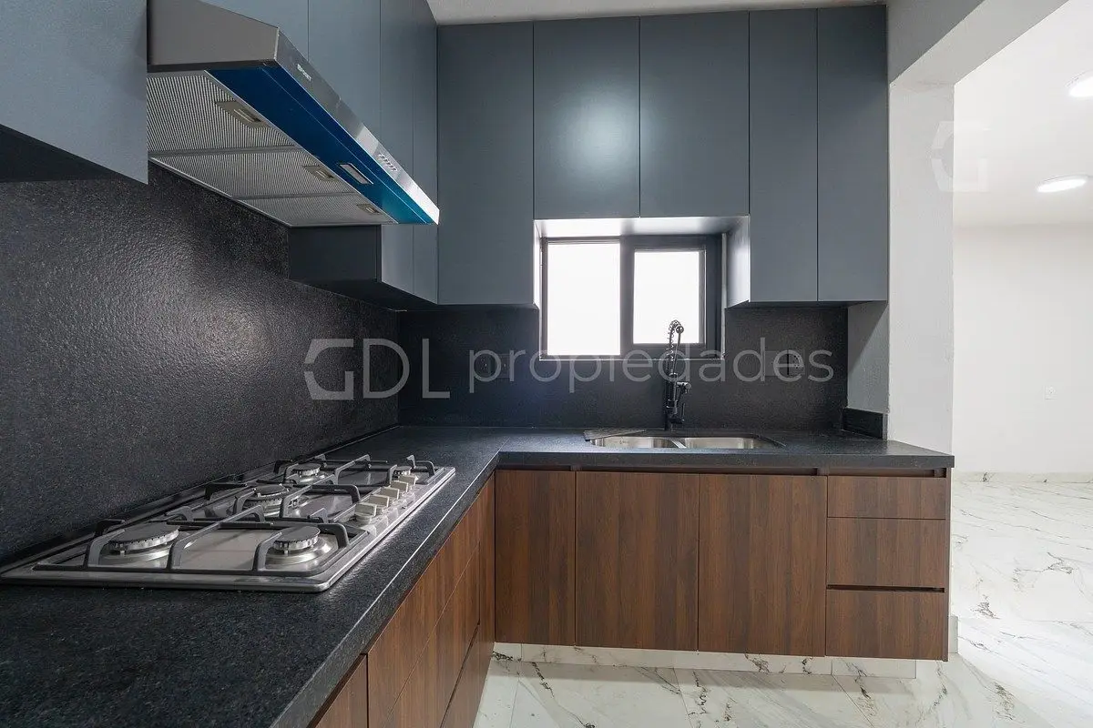 Lomas del Paraíso Casa en Venta — foto 5