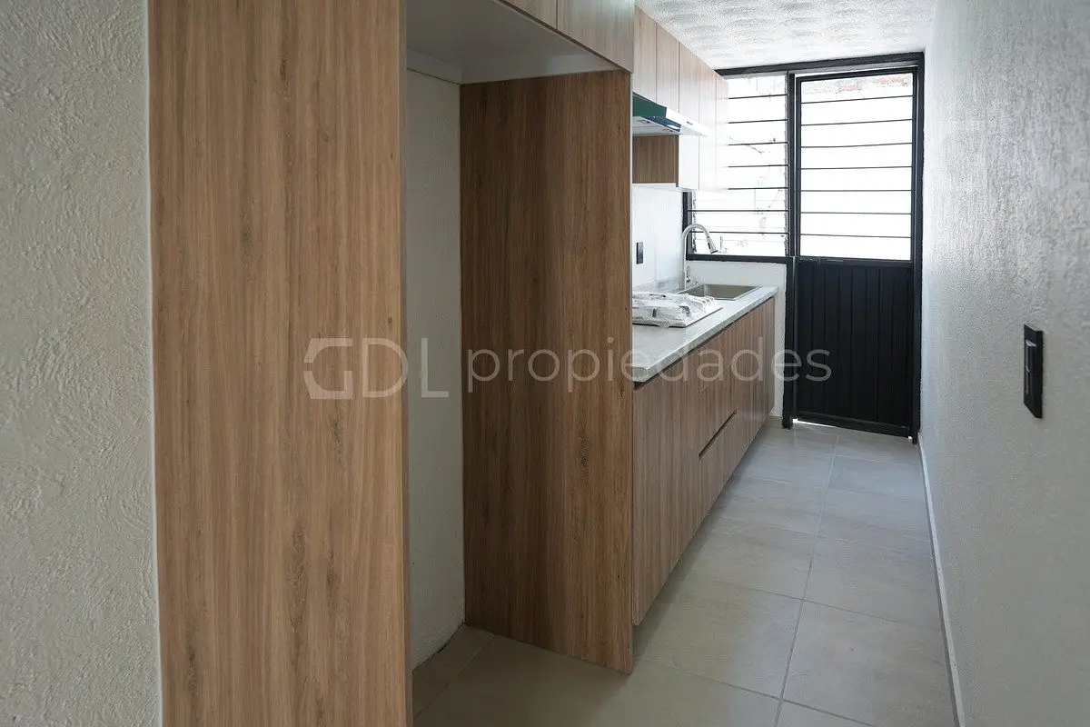 La Joya Casa Recién Detallada en Venta — foto 3