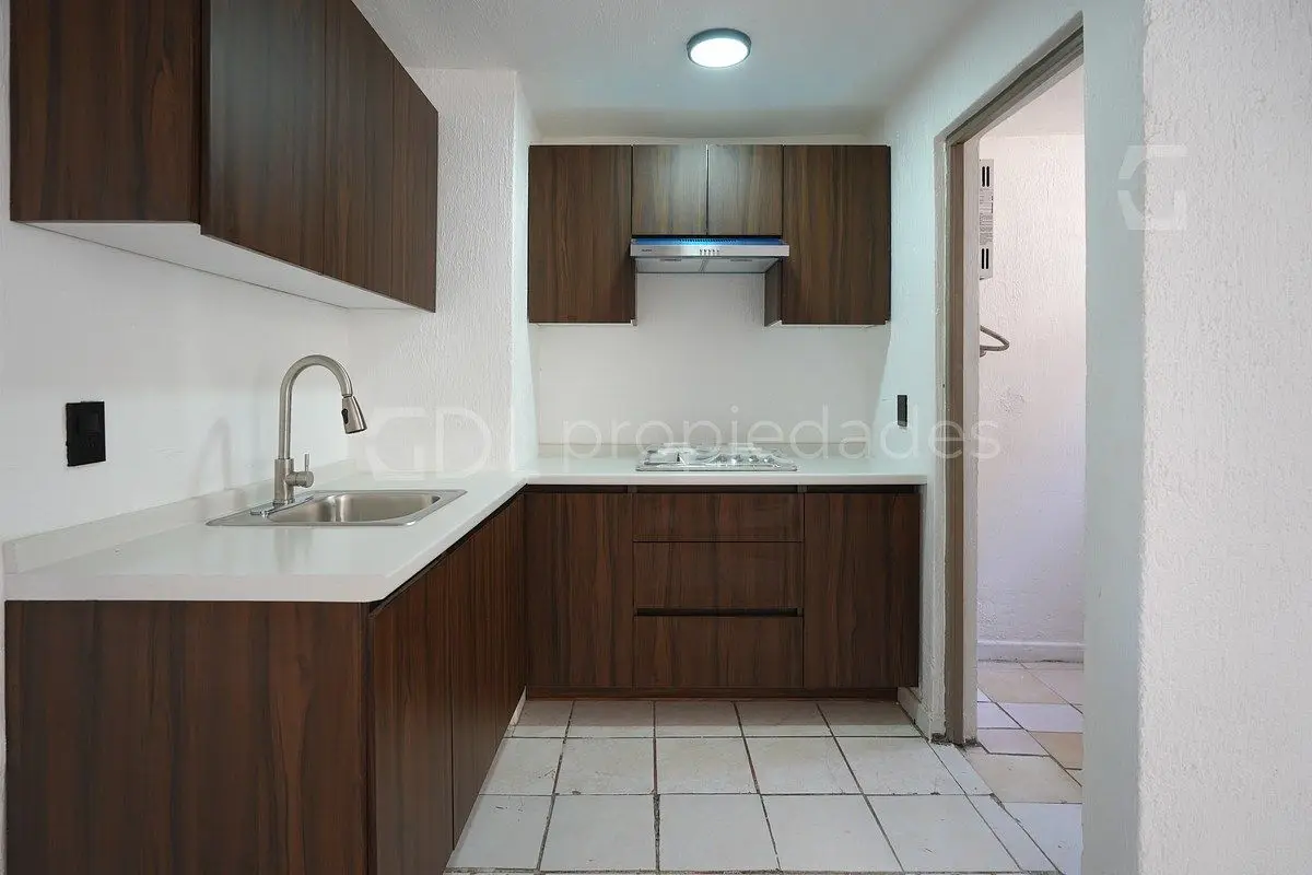 Ferrocarril Departamento en Venta — foto 4