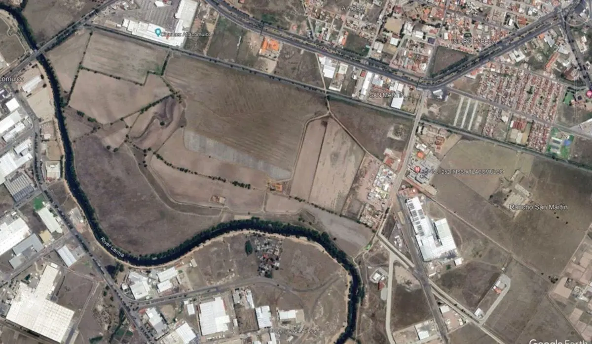 Extraordinario terreno para centro comercial. — foto 3