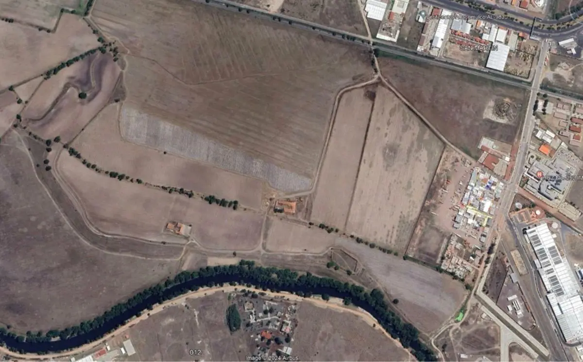 Extraordinario terreno para centro comercial. — foto 6
