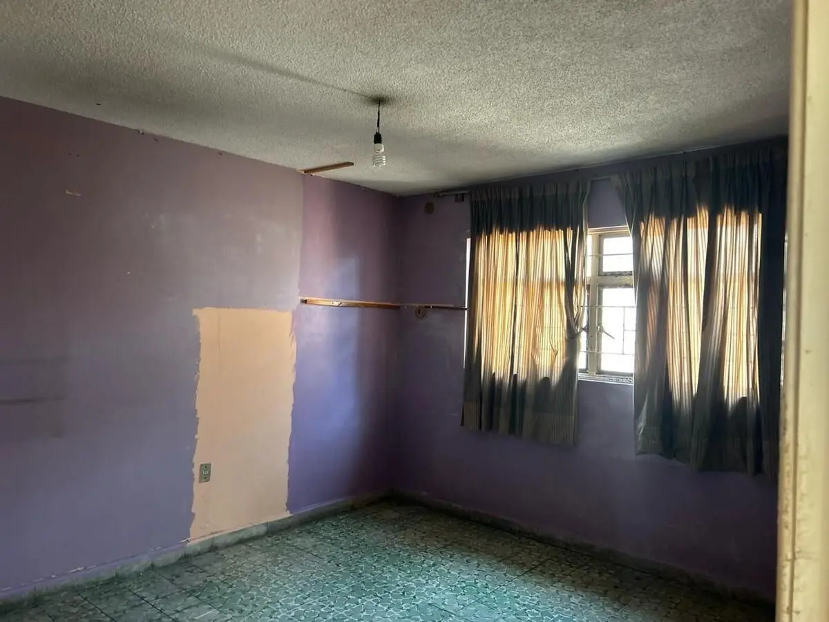 Casa en venta con tres departamentos — foto 3