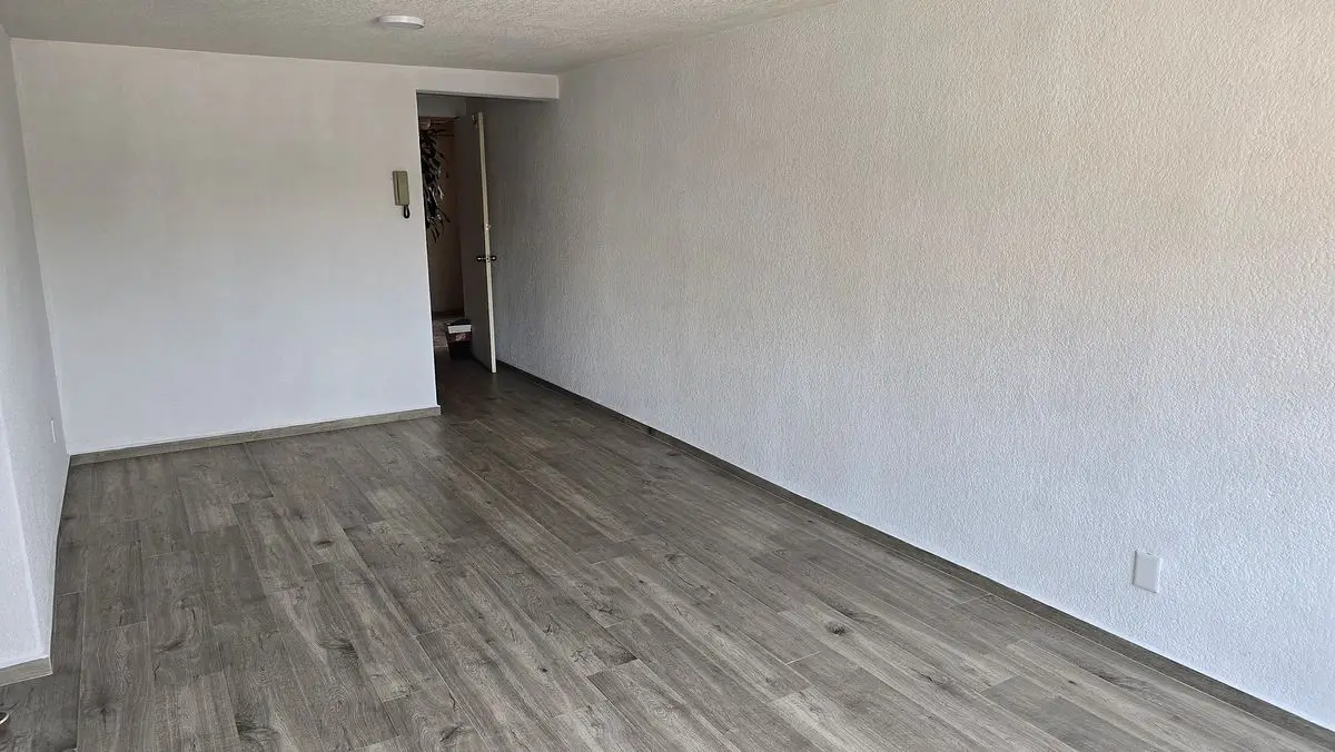 Venta de departamentoto de 3 recamaras, 2 baños 1 auto con hermoso jardin — foto 7