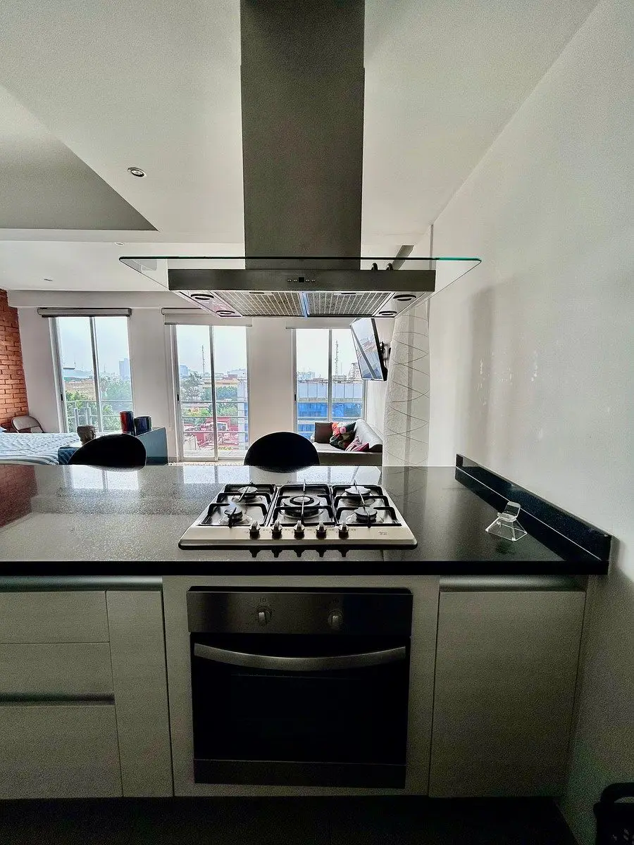 Departamento amueblado con balcón, Roof Garden y estacionamiento | Renta — foto 4