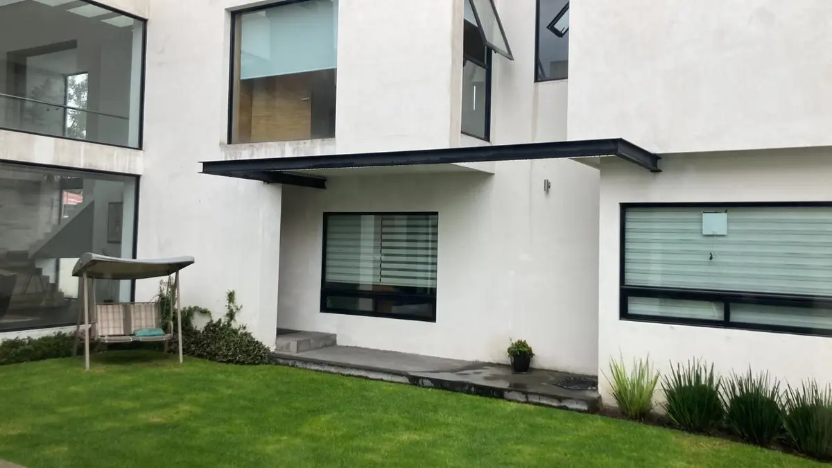 Venta de Casa, Hermosa Residencia en la Virgen, Metepec, Mexico