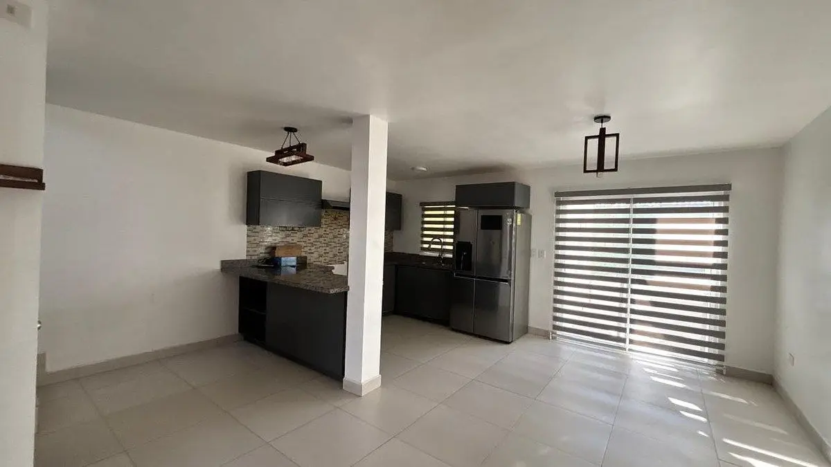 Casa en Renta - El Aguila — foto 2