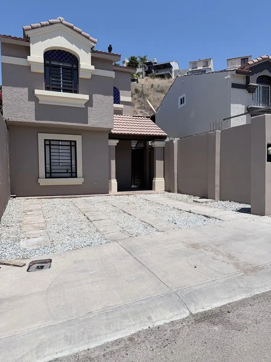 Casa en Renta Urbi Quinta Versalles. — foto 2