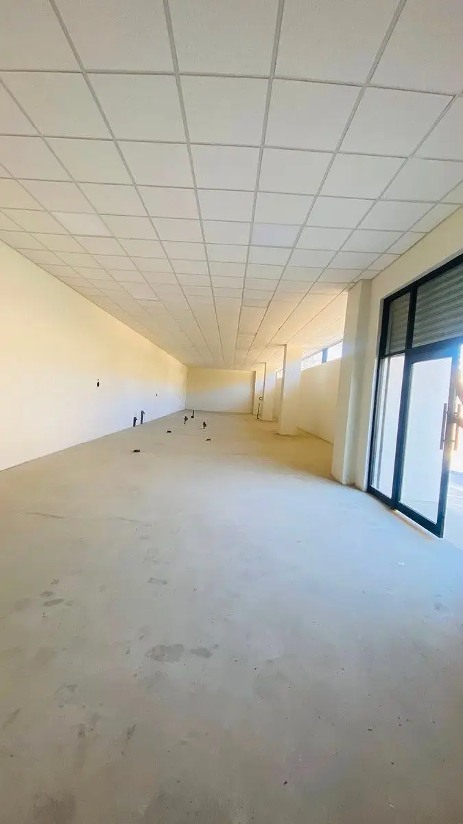 Local Ccomercial en Plaza Aries — foto 4