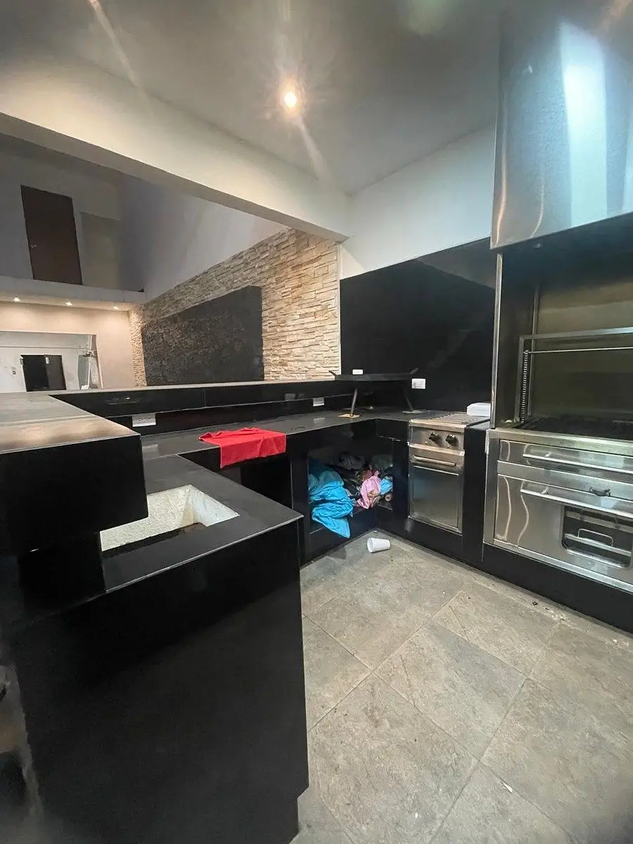 Casa de tres plantas con Alberca en Apodaca — foto 6
