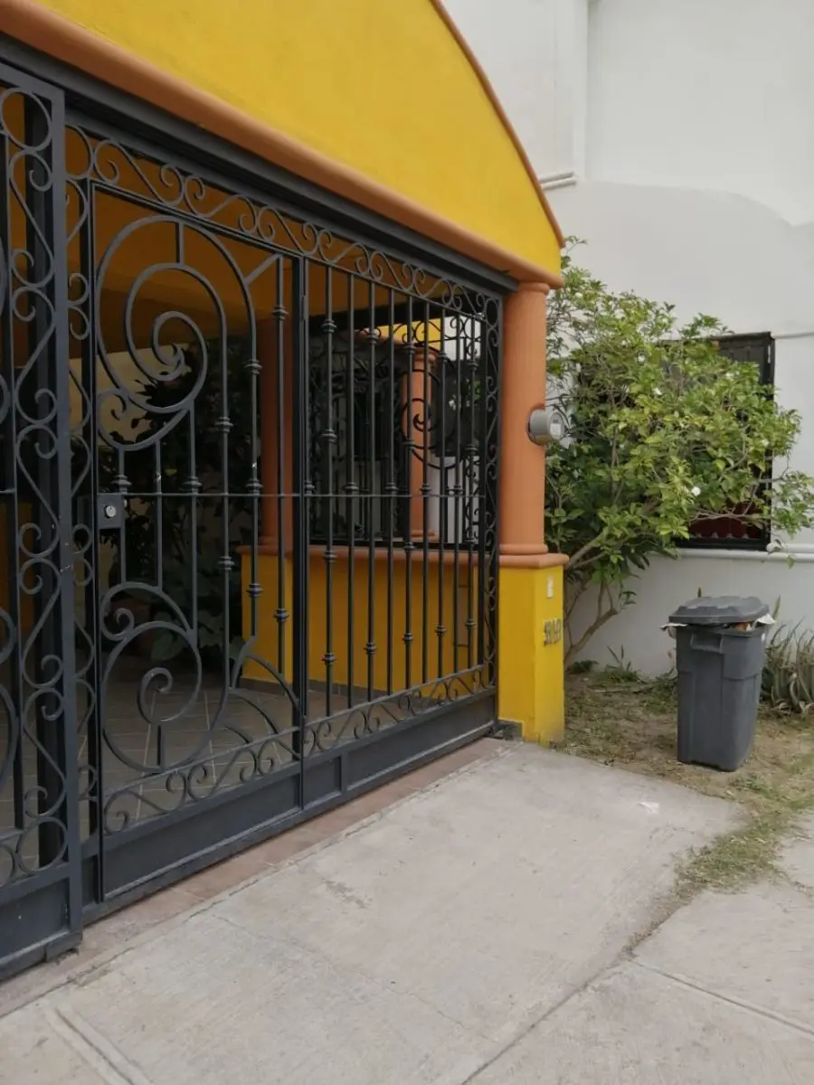 Casa en Cerradas de Anahuac — foto 2