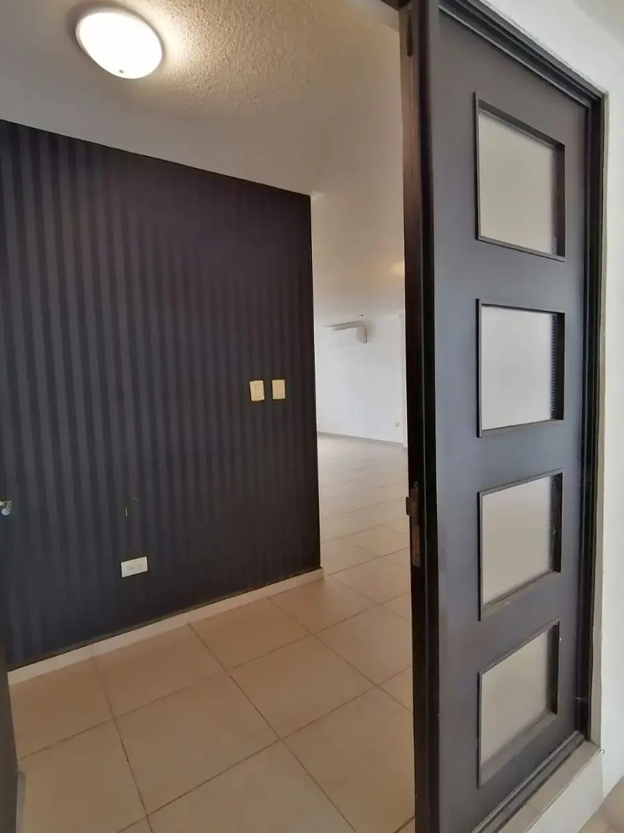 Casa en Renta en Escobedo — foto 3