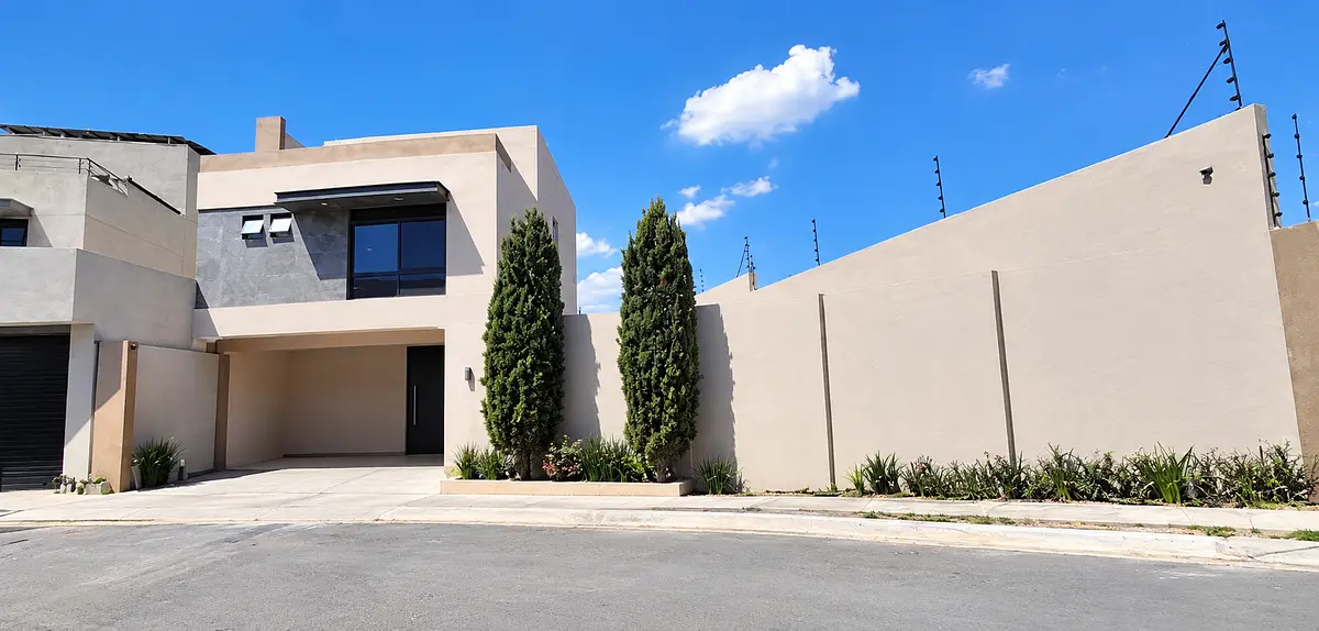 Casa en renta en García