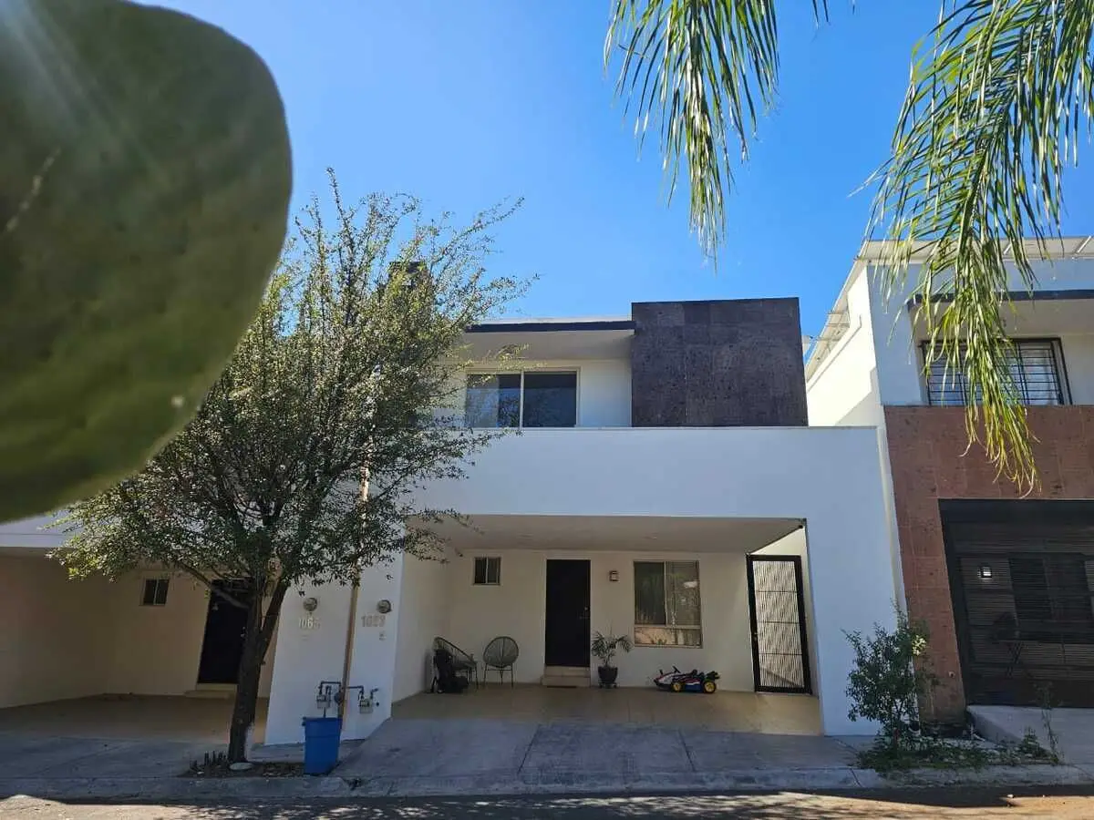 Casa en renta en García