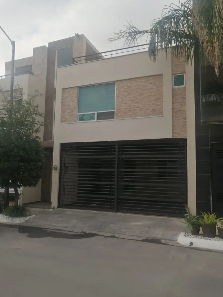 Casa en Venta en Cerradas de Anahuac