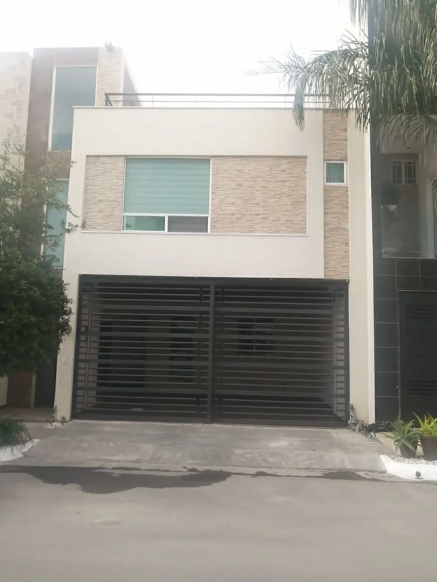 Casa en Venta en Cerradas de Anahuac — foto 2