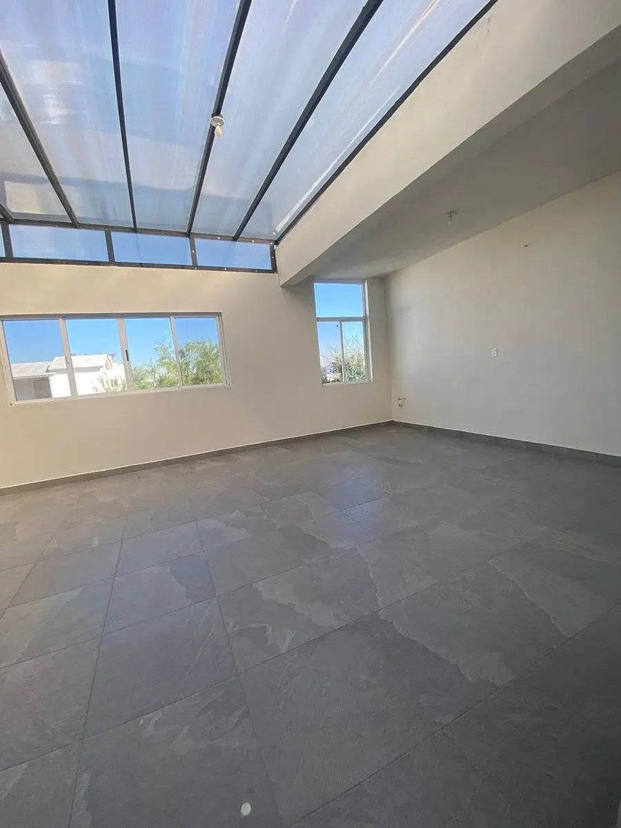 Casa en venta en la Encomienda Escobedo — foto 2